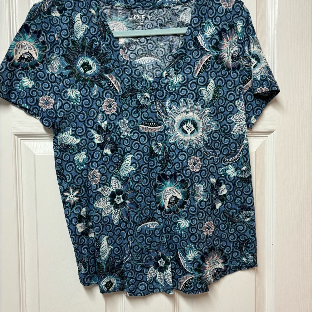 LOFT Women's Teal Floral Short Sleeve Top